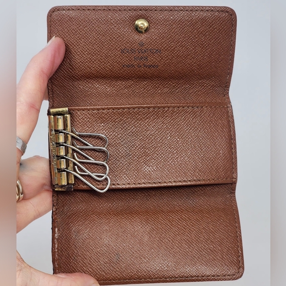 Louis Vuitton Keycase - Picture 4 of 11
